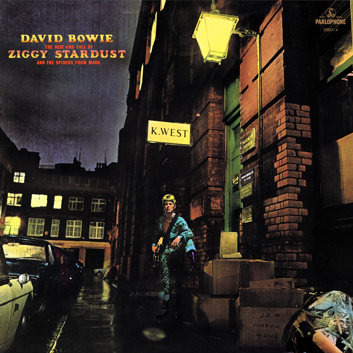 Album cover for The Rise and Fall of Ziggy Stardust and the Spiders from Mars by David Bowie